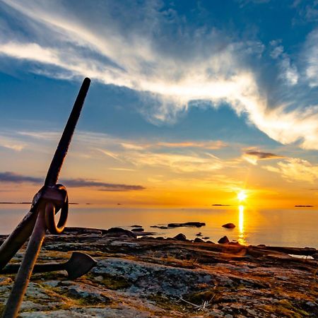 Askeviks Camping & Stugor Sjotorp Ngoại thất bức ảnh