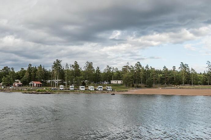 Askeviks Camping & Stugor Sjotorp Ngoại thất bức ảnh